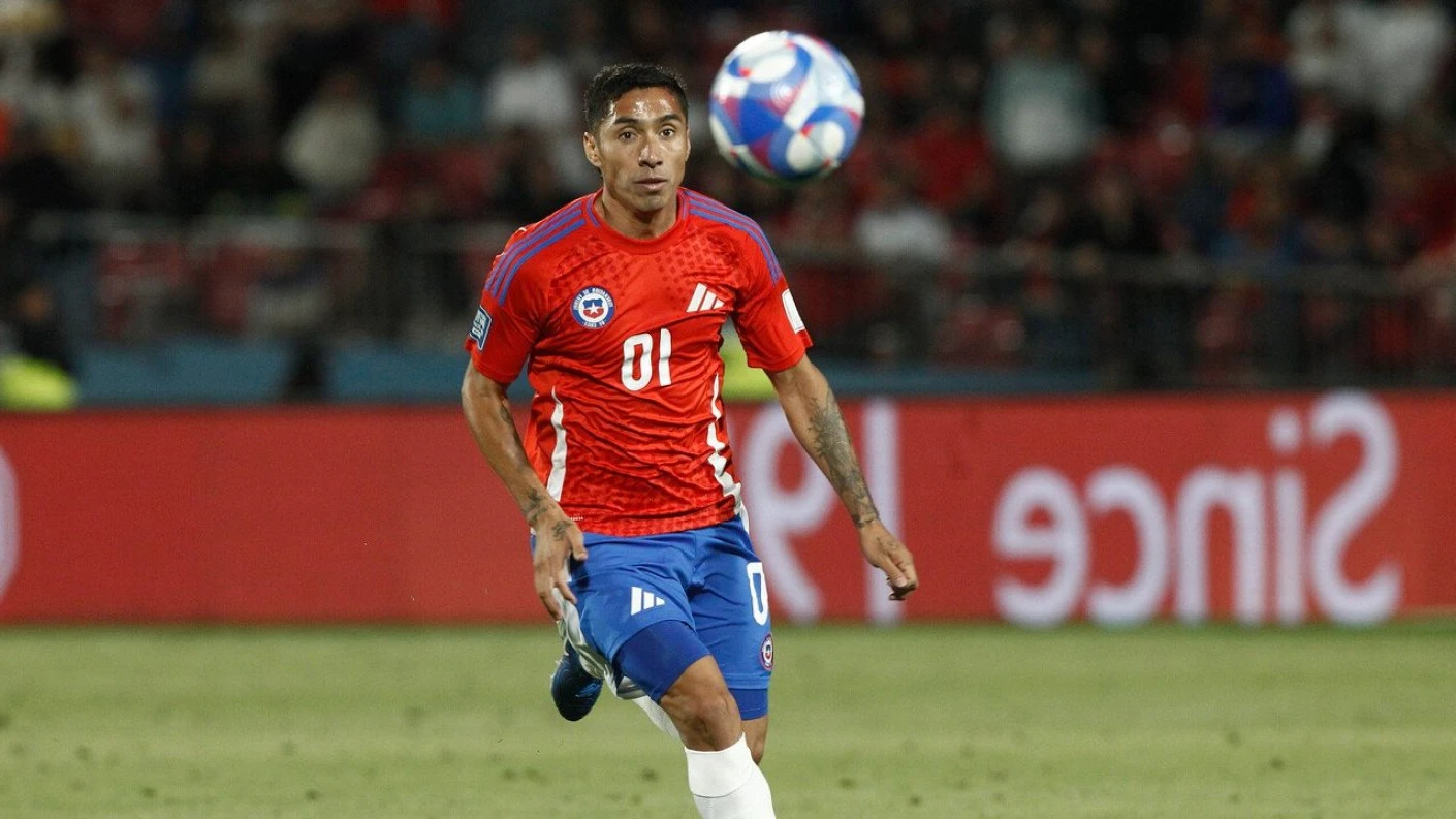 Luciano Cabral jugando para Colo-Colo